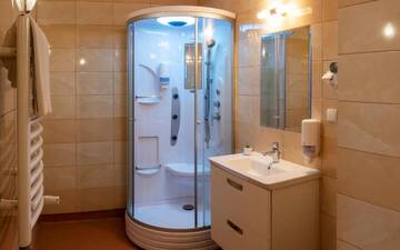Фото номера Суперлюкс с доступом в спа-центр Отель Hotel Piotr Spa&amp;Wellness г. Богушув-Горце 23