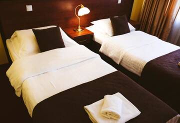 Фото номера Трехместный номер Отель Hotel Piotr Spa&amp;Wellness г. Богушув-Горце 4